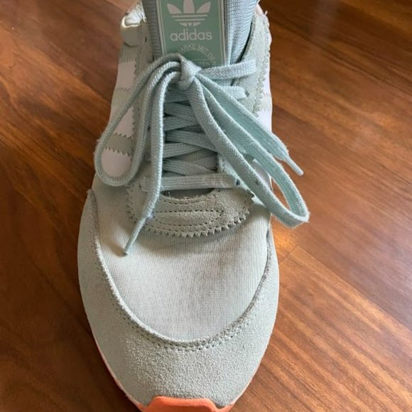 Adidas Women's Die Marke Mit den 3 Streifen - size 9.5 - Picture 4 of 7